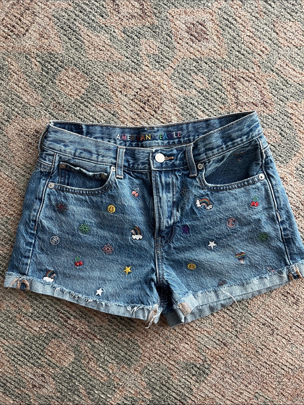 American Eagle Outfitters Blue Denim Embroidered Patch Jean Shorts